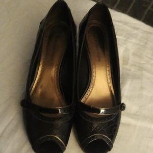 Brown leather kitten heels